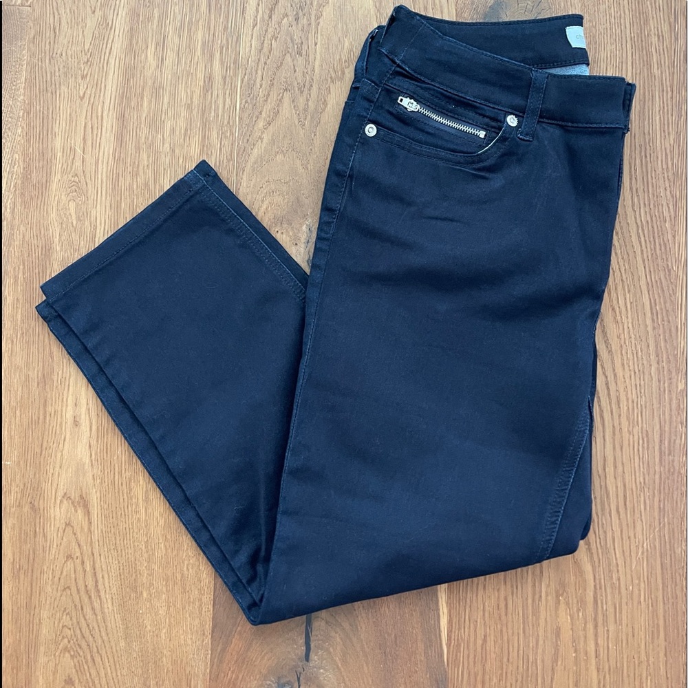 Chico’s Utimate Fit Platinum Denim Crop  Jeans